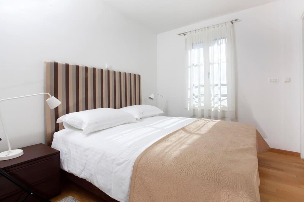Luxury Apts Leone Split Centre Exterior foto