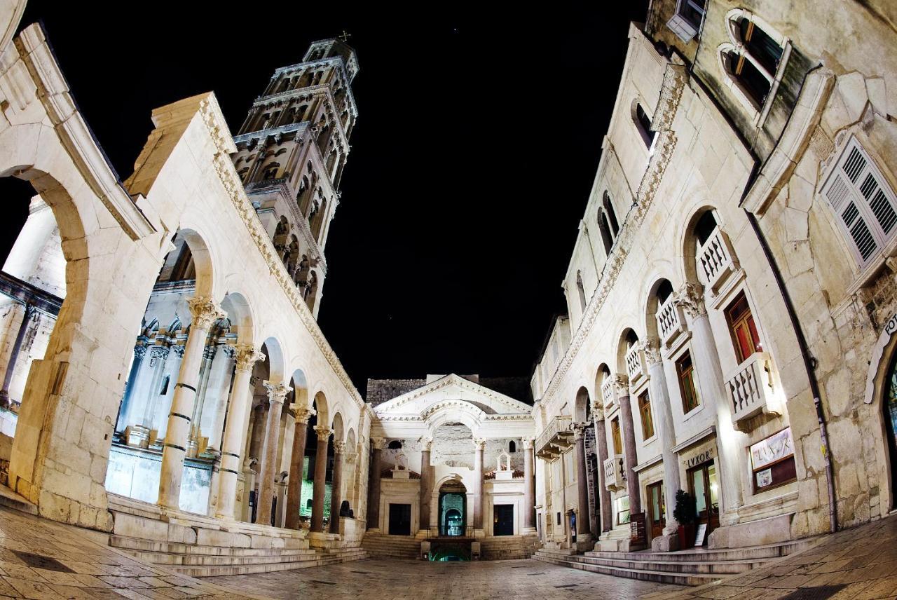 Luxury Apts Leone Split Centre Exterior foto